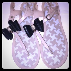 BEIGE & BLACK JELLY SANDALS